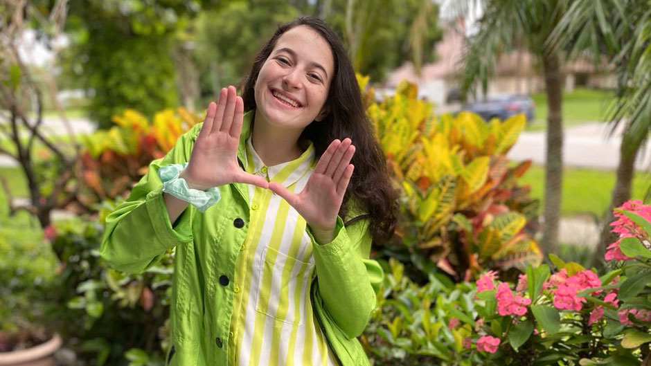 University of Miami – Student Recognized for Outstanding Volunteer Work